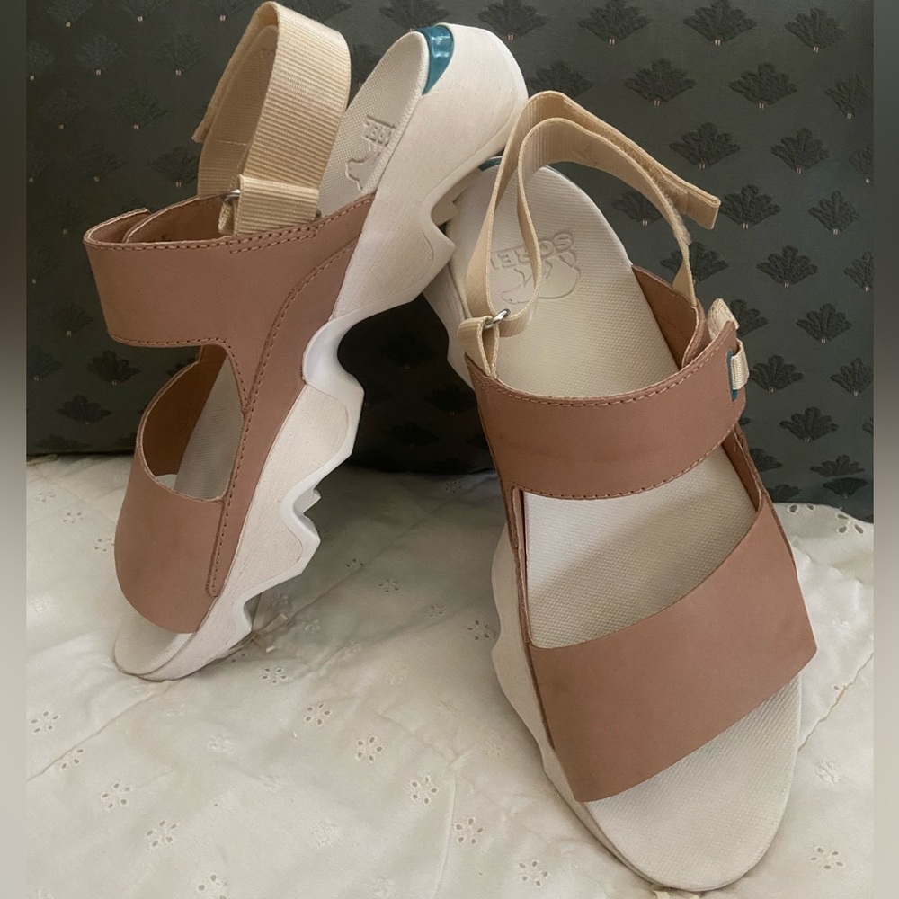 Sorel Kinetic Impact II Sling Sandal in Honest Beige/Sea Salt.